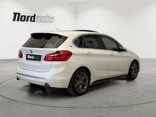 BMW 225 i Active Tourer xDrive Luxury Line 2.0 170kW