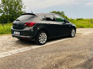 Opel Astra 1.4 103kW
