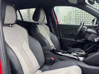Peugeot 2008 GT line 57kW