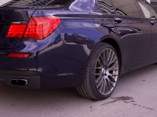 BMW 750 iL M-Pack xDrive 4.4 V8 N63B44 300kW