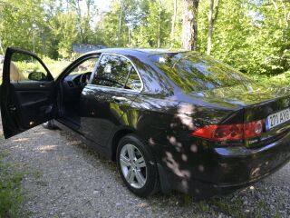 Honda Accord 2.0 114kW