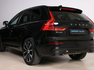 Volvo XC60 AWD PLUS DARK INTELLI SAFE PRO MY24 2.0 B5 KERS Mild Hybrid 184kW