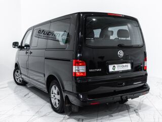 Volkswagen Multivan Family Comfort Plus 2.5 96kW