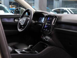 Volvo XC40 Recharge T4 Core Bright 1.5 155кВ