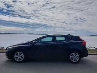 Volvo V40 2.0 140кВ