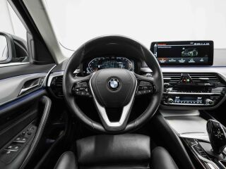 BMW 520 Luxury Line xDrive 2.0 140кВ