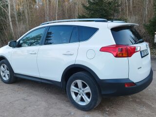 Toyota RAV4 2.2 110kW