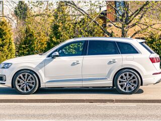 Audi Q7 e-tron S-line 3.0 V6 TDI 190кВ