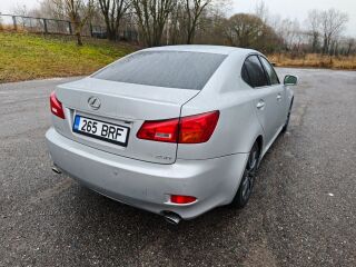 Lexus IS 250 2.5 153kW