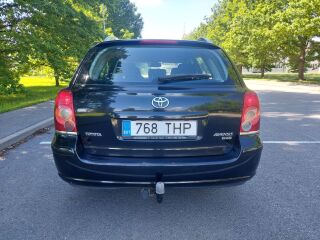 Toyota Avensis 2.0 93кВ