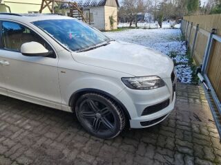Audi Q7 S-line 3.0 180kW
