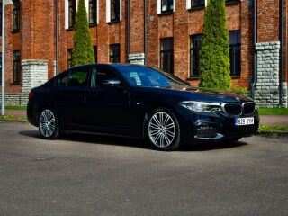 BMW 520 M-Sportpakett Shadowline xDrive 2.0 140kW