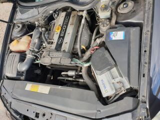 Opel Omega B-Caravan 2.2 R4 106kW