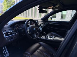 BMW 740 Long 3.0 235кВ