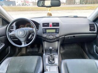 Honda Accord 2.0 114kW
