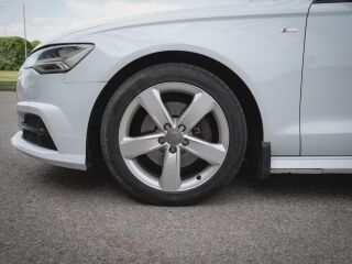 Audi A6 S-line 2.0 140kW