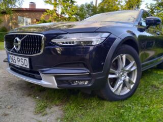 Volvo V90 Cross Country 2.0 140kW