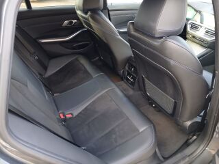 BMW 330 M-Pakett 2.0 R4 215kW