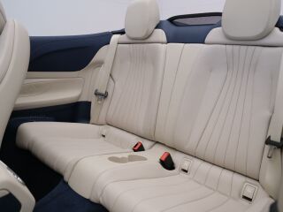 Mercedes-Benz E 200 AMG 4matic Cabrio 2.0 145kW