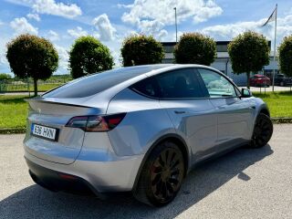 Tesla Model Y Dual Motor Performance AWD 393kW