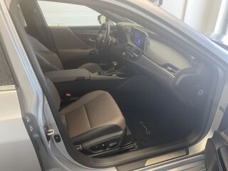 Lexus ES 300h Limited Edition 2.5 131kW