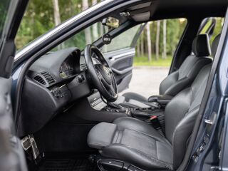 BMW 325 2.5 141kW