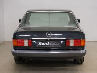 Mercedes-Benz 560 SE 5.6 220kW