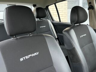 Dacia Sandero Stepway Laureate 1.6 62кВ