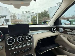 Mercedes-AMG GLC 43 AMG C43 3.0 V6 Bi-turbo 270kW