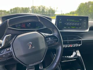 Peugeot 2008 GT 1.5 96kW