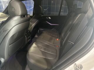BMW X5 3.0 MHEV 210кВ