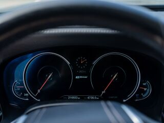 BMW 740 e iPERFORMANCE 240кВ
