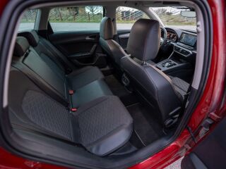 SEAT Leon Plug In Hybrid FR-Package Desire Red 150kW