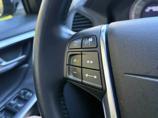 Volvo XC60 Summum MY 2012 2.4 D5 151kW