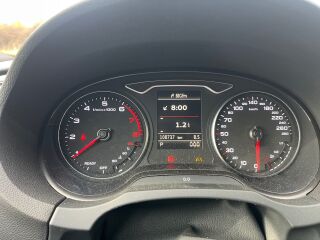 Audi A3 S-line 1.4 R4 TFSI Ultra 110кВ