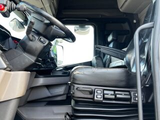 Scania R580 B6X2NB 16.0 V8 427kW