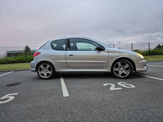 Peugeot 206 2.0 R4 99кВ