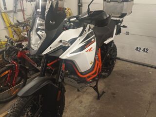 KTM 1090 R