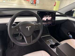 Tesla Model Y Long Range Dual AWD 190kW