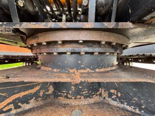 JCB JS130 LC + T4F 444 TA4-81E E1C 81kW