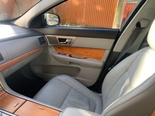 Jaguar XF 2.7 152kW