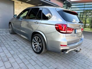 BMW X5 3.0 230kW