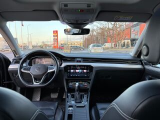 Volkswagen Passat R-LINE 2.0 147kW