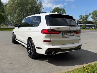 BMW X7 M-SPORT / INDIVIDUAL / SHADOW LINE 3.0 B58C 250kW