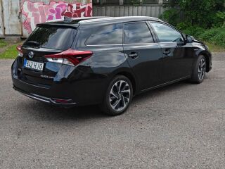 Toyota Auris 1.8 73kW
