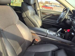 BMW 740 3.0 225kW