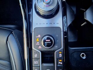 Kia Sorento AWD TX 7k 2.2 142kW
