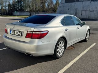 Lexus LS 460 4.6 V8 280кВ