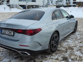 Mercedes-Benz E 220 AMG 2.0 145kW
