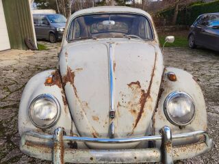 Volkswagen Beetle sunroof